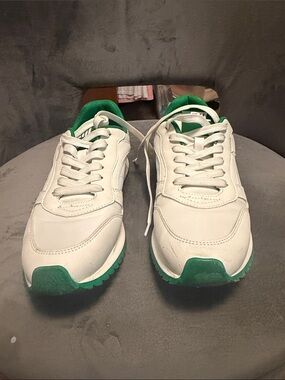 Steve Madden White and Green Women's Sneakers
